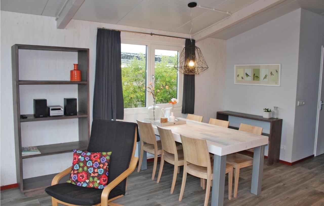 2 Bedroom Awesome Home In Sint-Annaland Zewnętrze zdjęcie