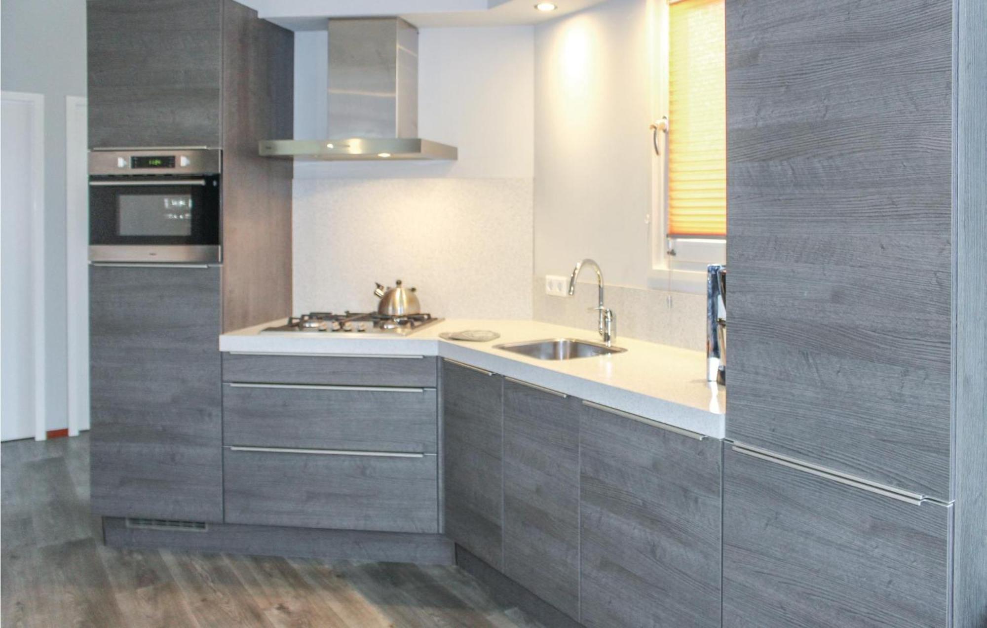 2 Bedroom Awesome Home In Sint-Annaland Zewnętrze zdjęcie